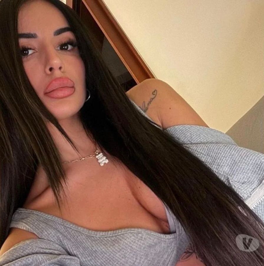 Проститутка Питера Элла с 3 размером груди предлагает интим услуги у метро Горьковская  +7(921)946-51-44 